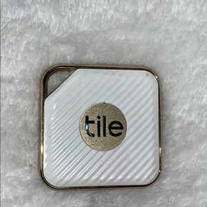 Tiles app and Bluetooth tracking device